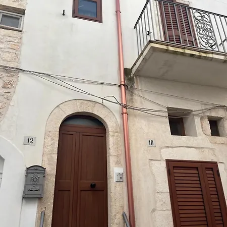 La Bianca Dimora بيت للعطل